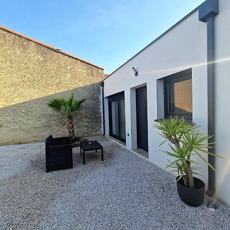 Plages Et Terres Apartment Bessan Exterior foto